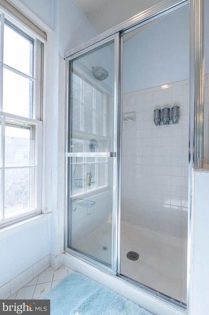 4107 Meadow Field Ct, Fairfax VA  22033-2829 exterior