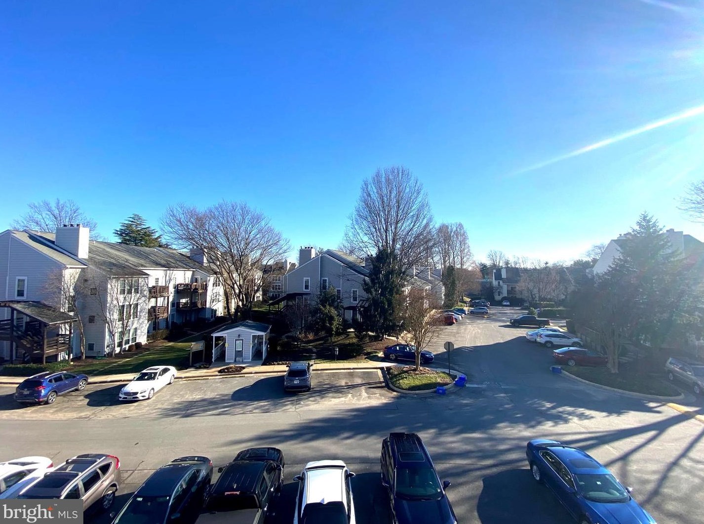 10164 Oakton Terrace Rd, Vienna VA  22124-2927 exterior