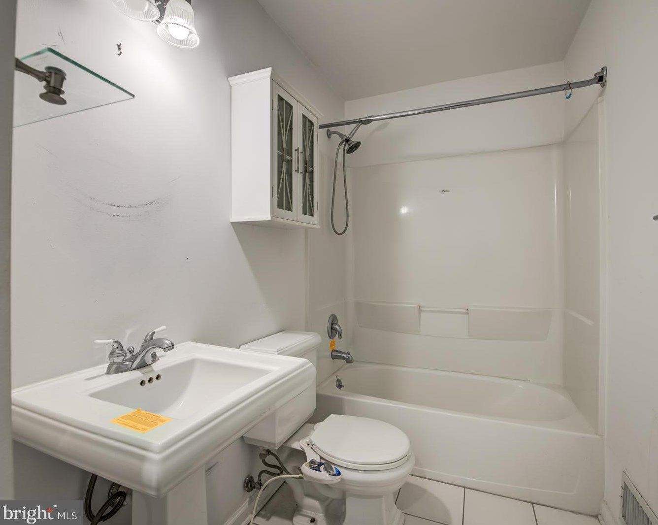 6656 Jefferson Ave, Falls Church VA  22042-2102 exterior