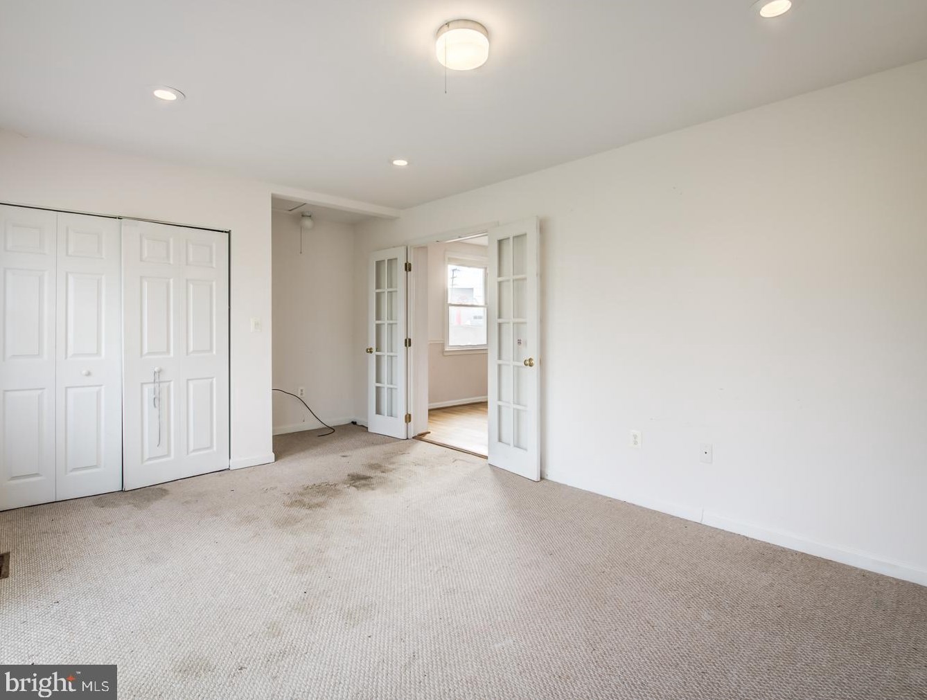 6656 Jefferson Ave, Falls Church VA  22042-2102 exterior