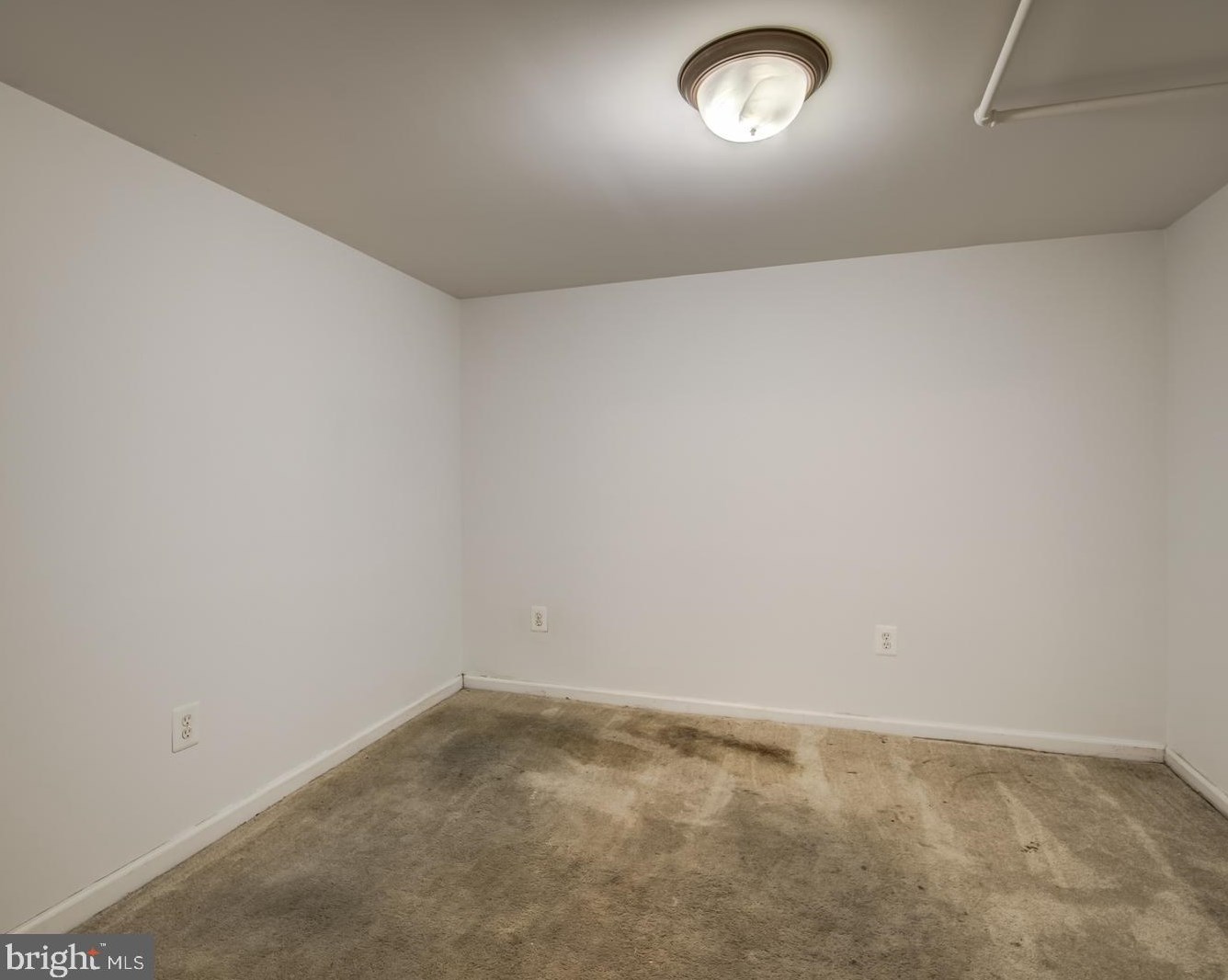 6656 Jefferson Ave, Falls Church VA  22042-2102 exterior