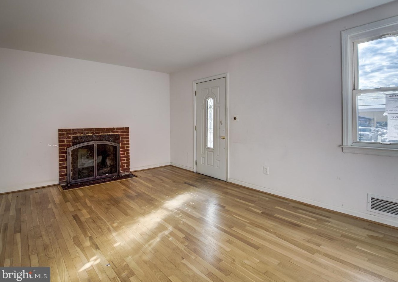 6656 Jefferson Ave, Falls Church VA  22042-2102 exterior