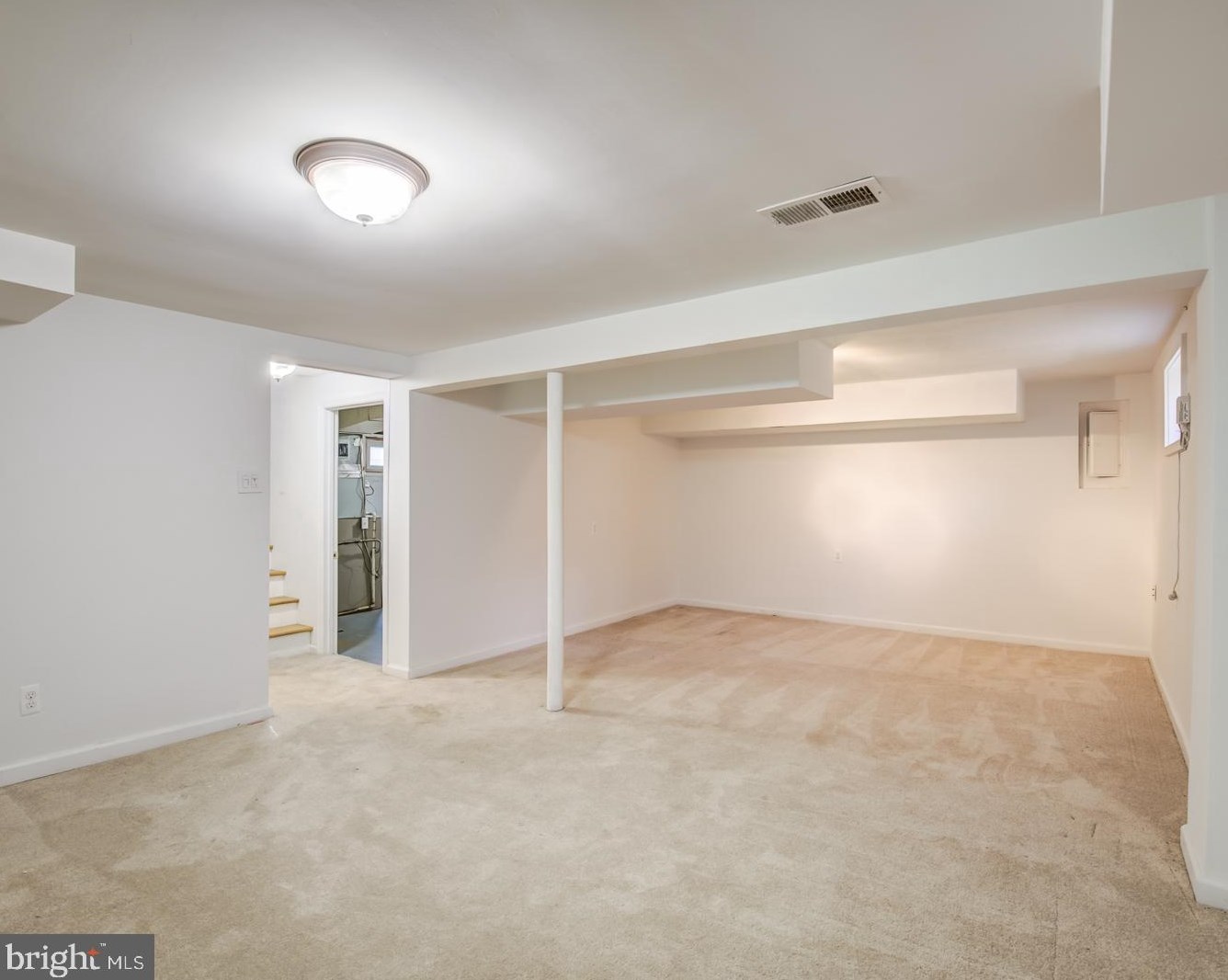 6656 Jefferson Ave, Falls Church VA  22042-2102 exterior