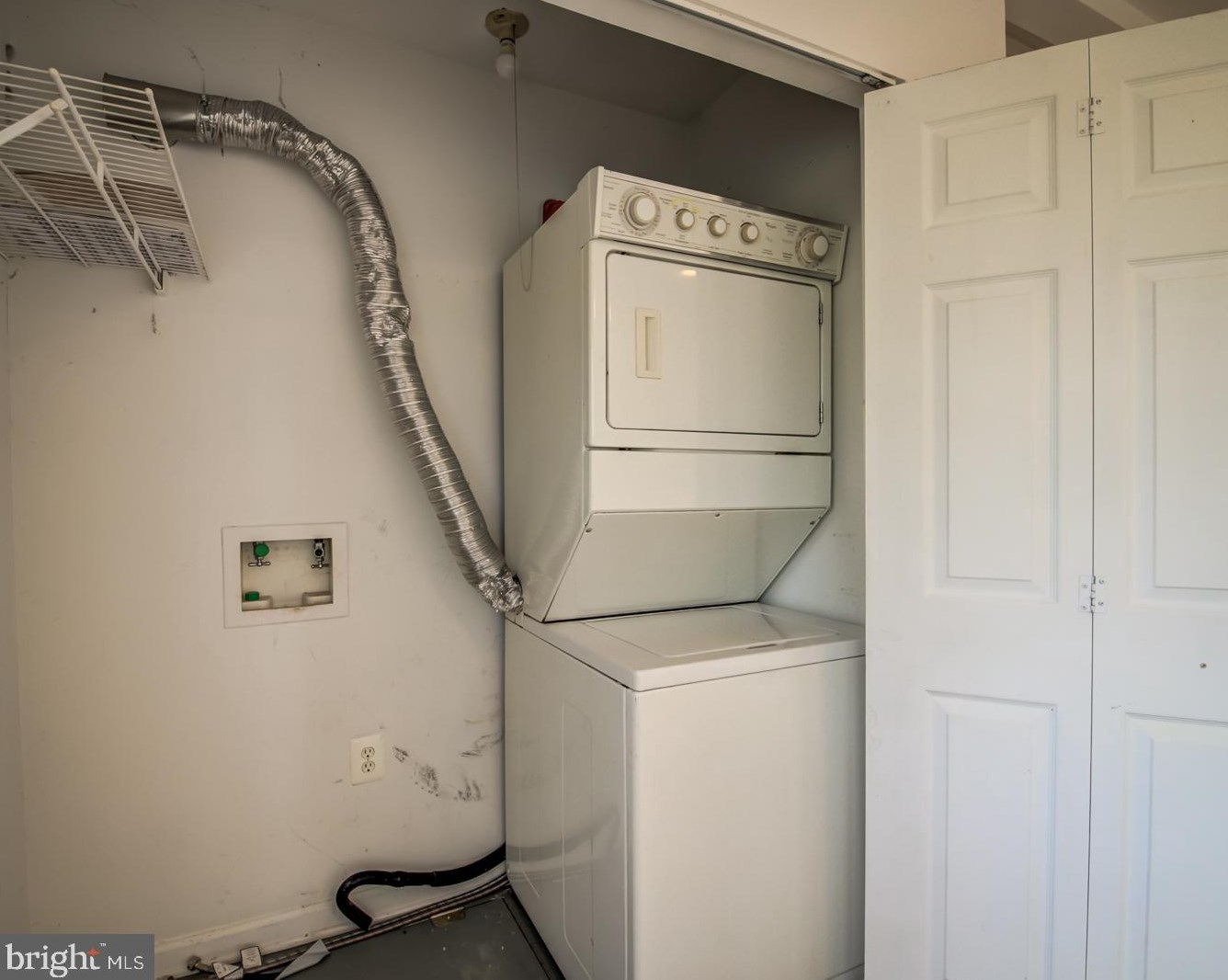 6656 Jefferson Ave, Falls Church VA  22042-2102 exterior