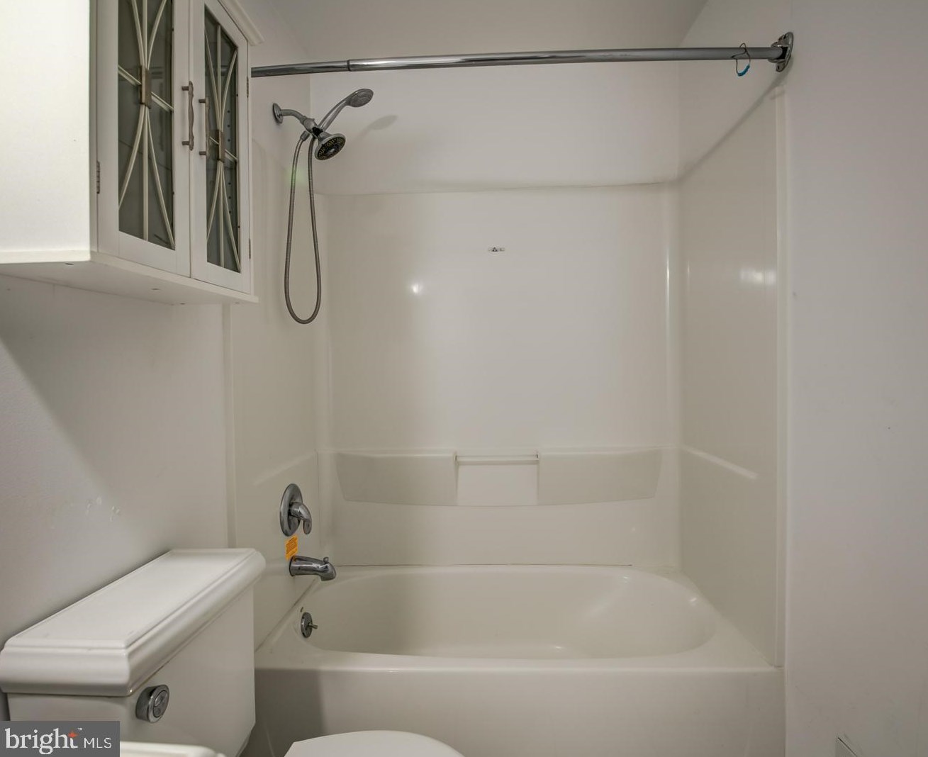 6656 Jefferson Ave, Falls Church VA  22042-2102 exterior