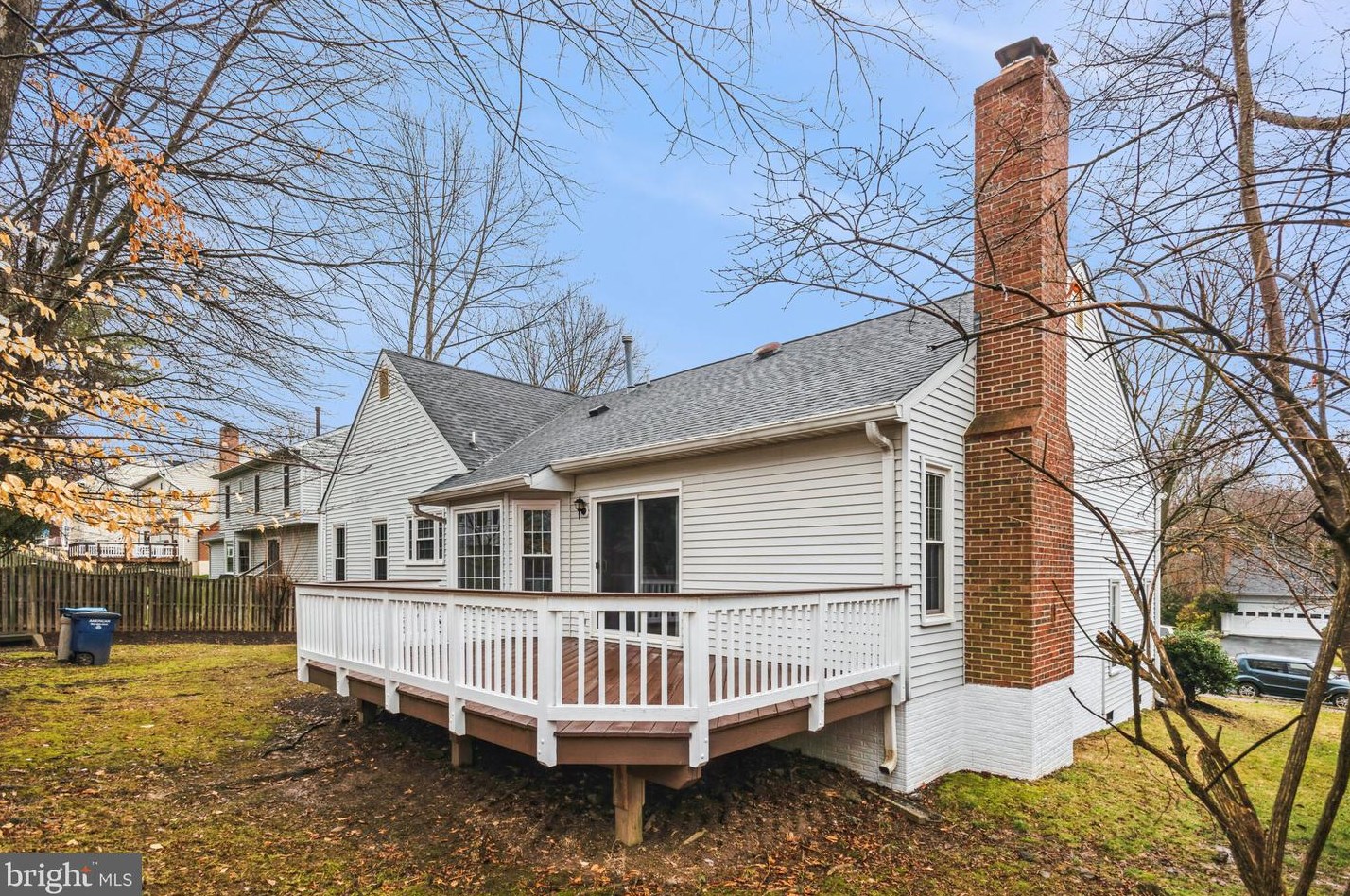 13930 Stonefield Dr, Clifton VA  20124-2546 exterior