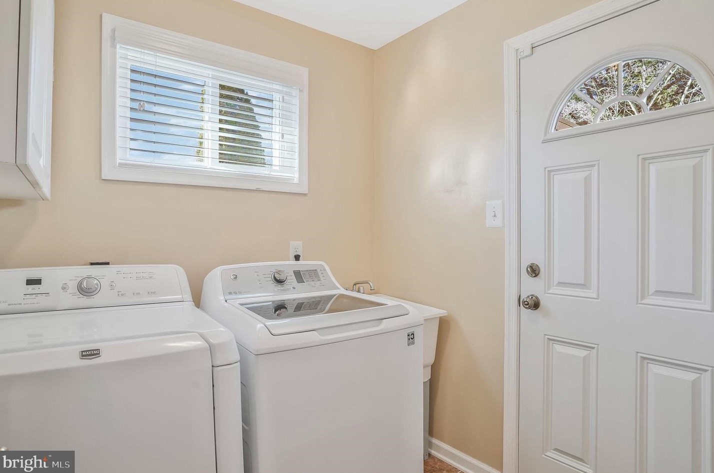 9906 Barnsbury Ct, Fairfax VA  22031-1003 exterior