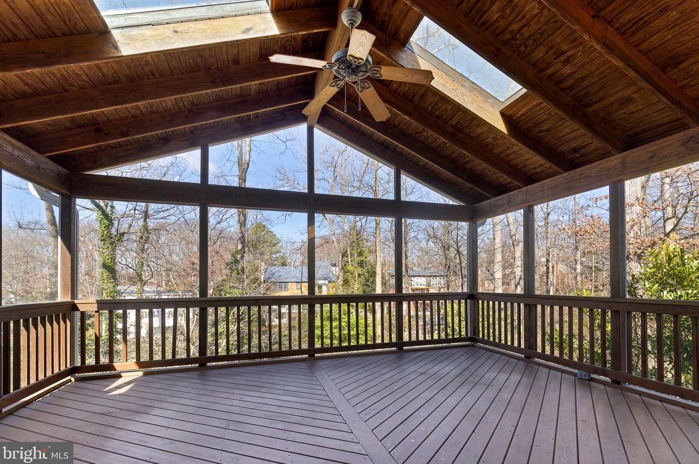 3166 Juniper Ln, Falls Church VA  22044-1814 exterior