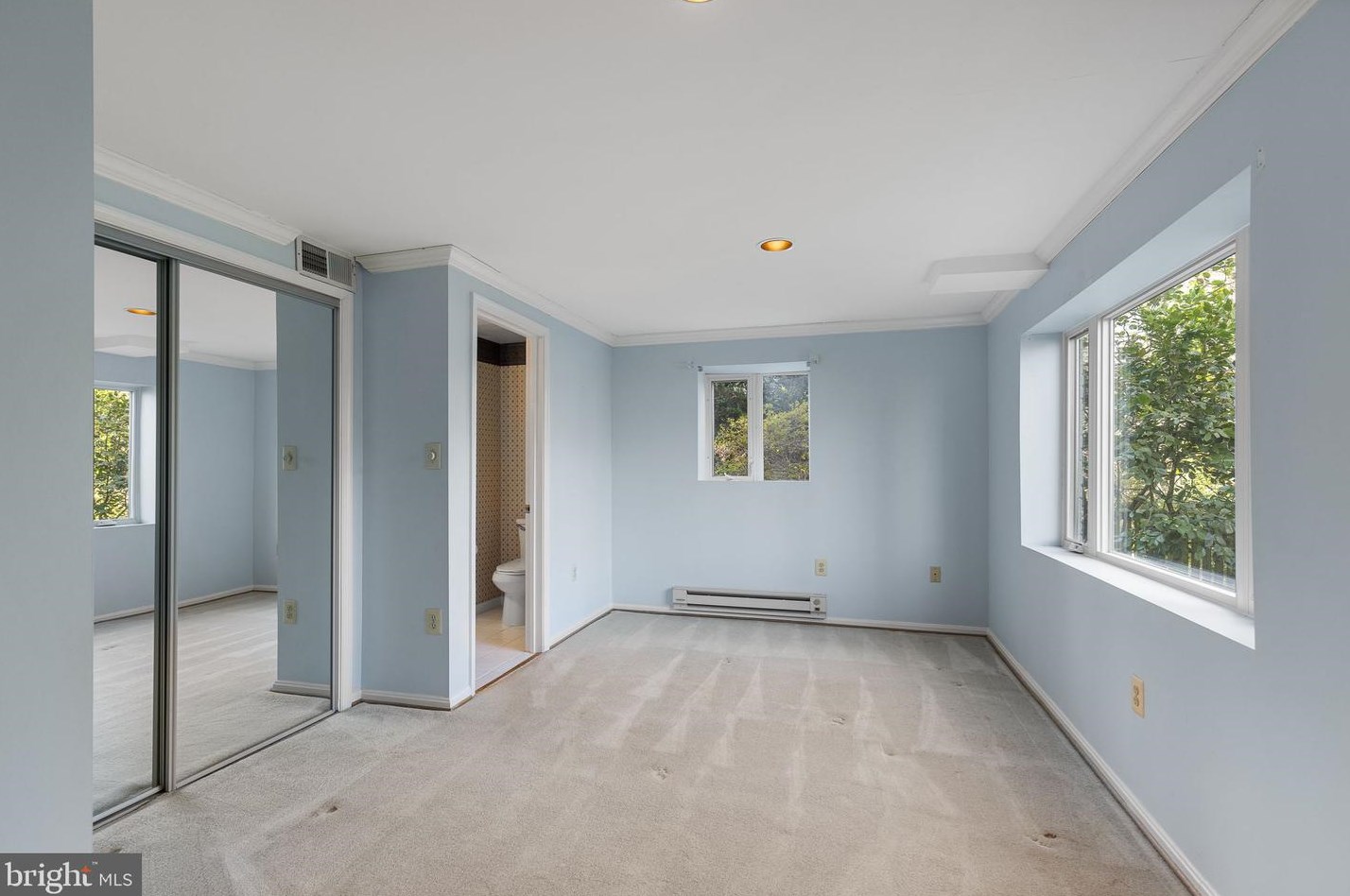 3166 Juniper Ln, Falls Church VA  22044-1814 exterior