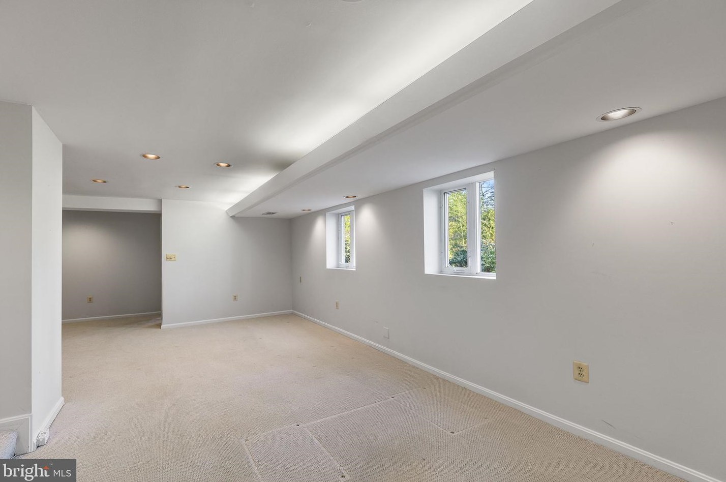 3166 Juniper Ln, Falls Church VA  22044-1814 exterior