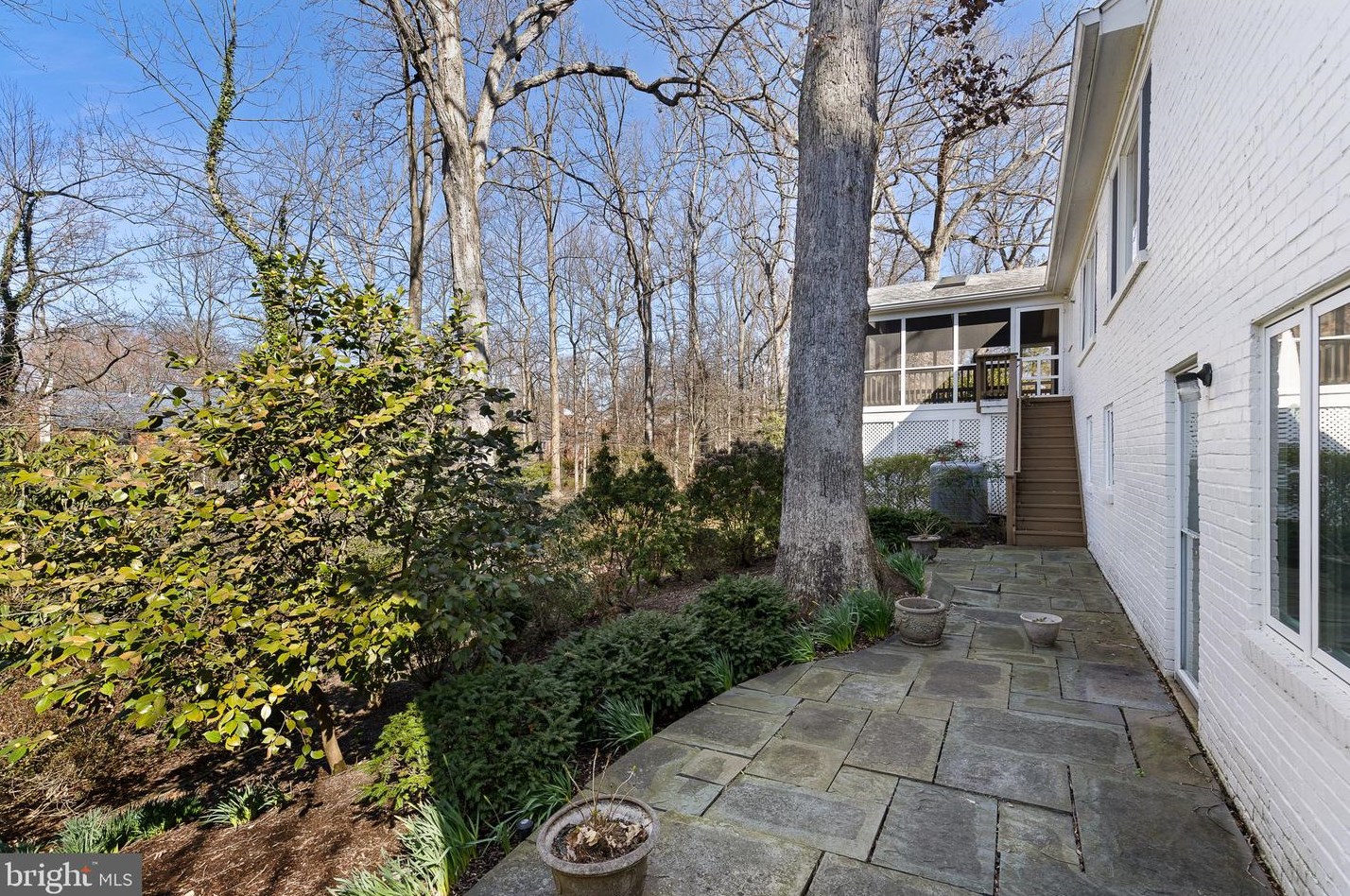 3166 Juniper Ln, Falls Church VA  22044-1814 exterior
