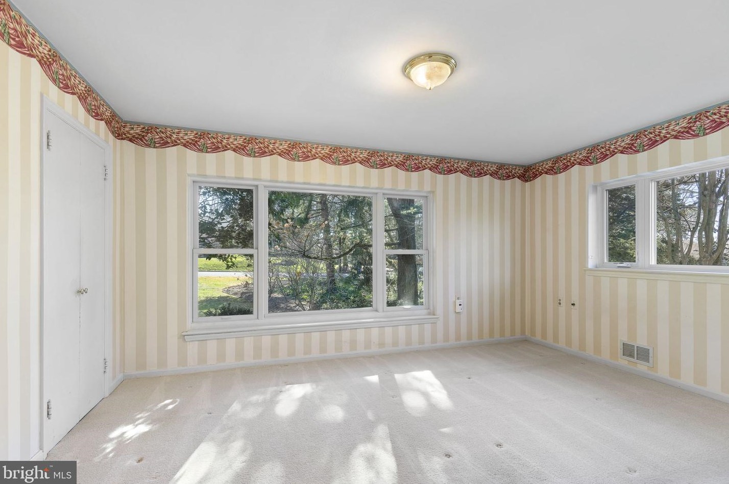 3166 Juniper Ln, Falls Church VA  22044-1814 exterior