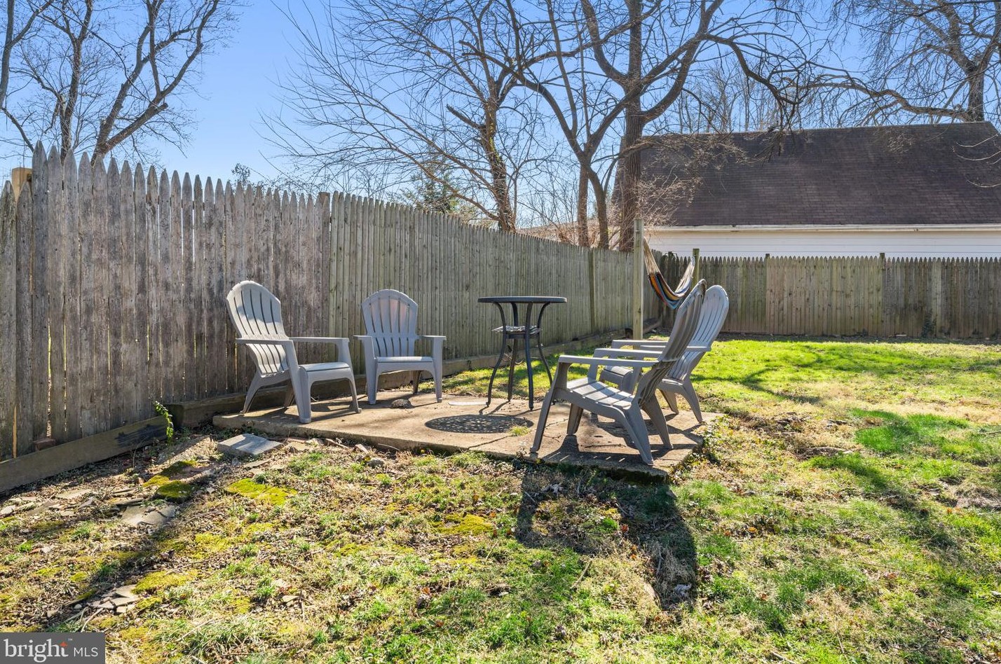 7217 Roosevelt Ave, Falls Church VA  22042-1625 exterior