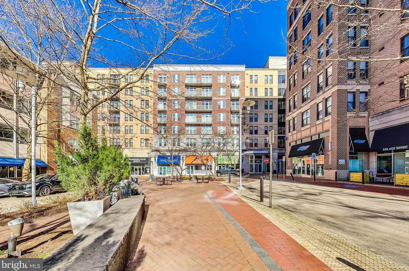 6000 Kelsey Ct, Falls Church VA  22044-2944 exterior