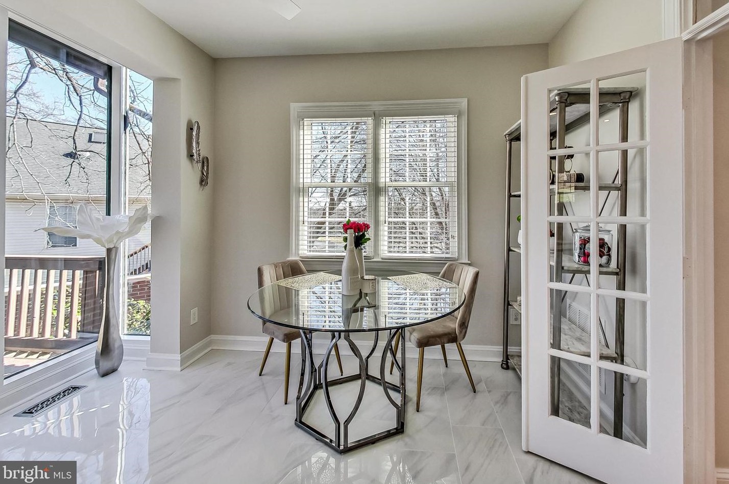 6000 Kelsey Ct, Falls Church VA  22044-2944 exterior