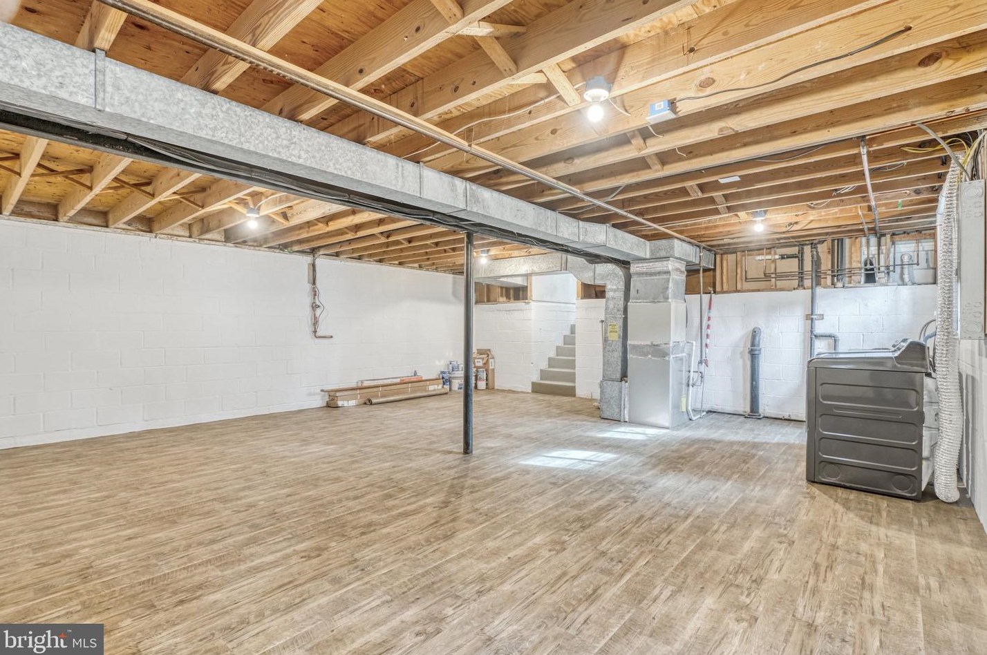 10021 Commonwealth Blvd, Fairfax VA  22032-2702 exterior