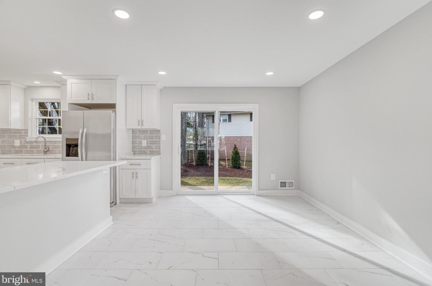 10021 Commonwealth Blvd, Fairfax VA  22032-2702 exterior