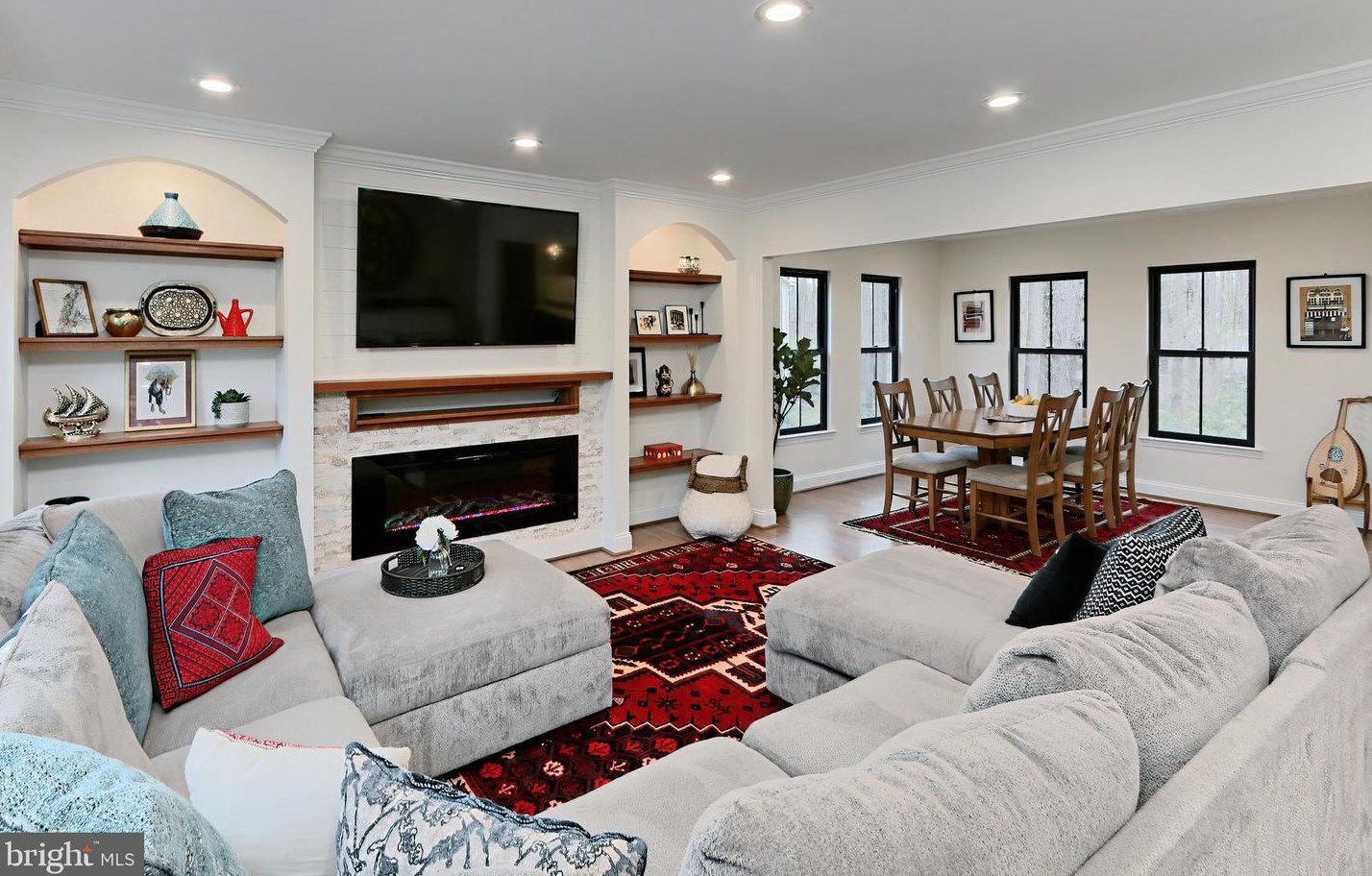 5719 Jonathan Mitchell Rd, Fairfax VA  22039-1402 exterior