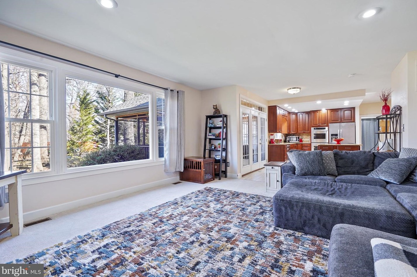 4888 Oakcrest Dr, Fairfax VA  22030-4570 exterior