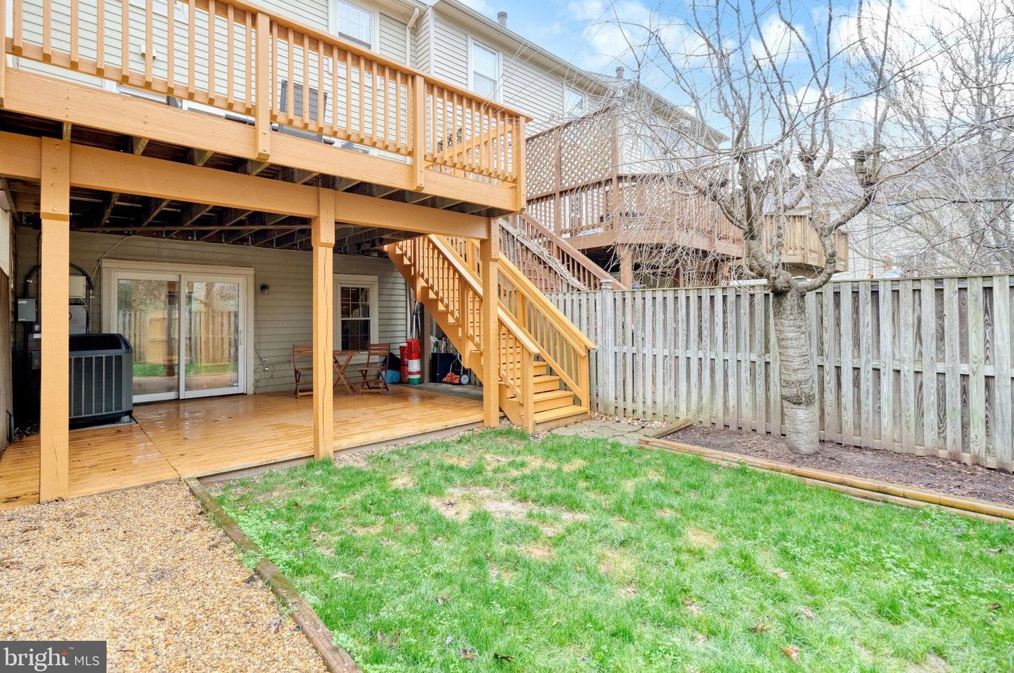 9871 Burke Pond Ct, Springfield VA  22015-2955 exterior