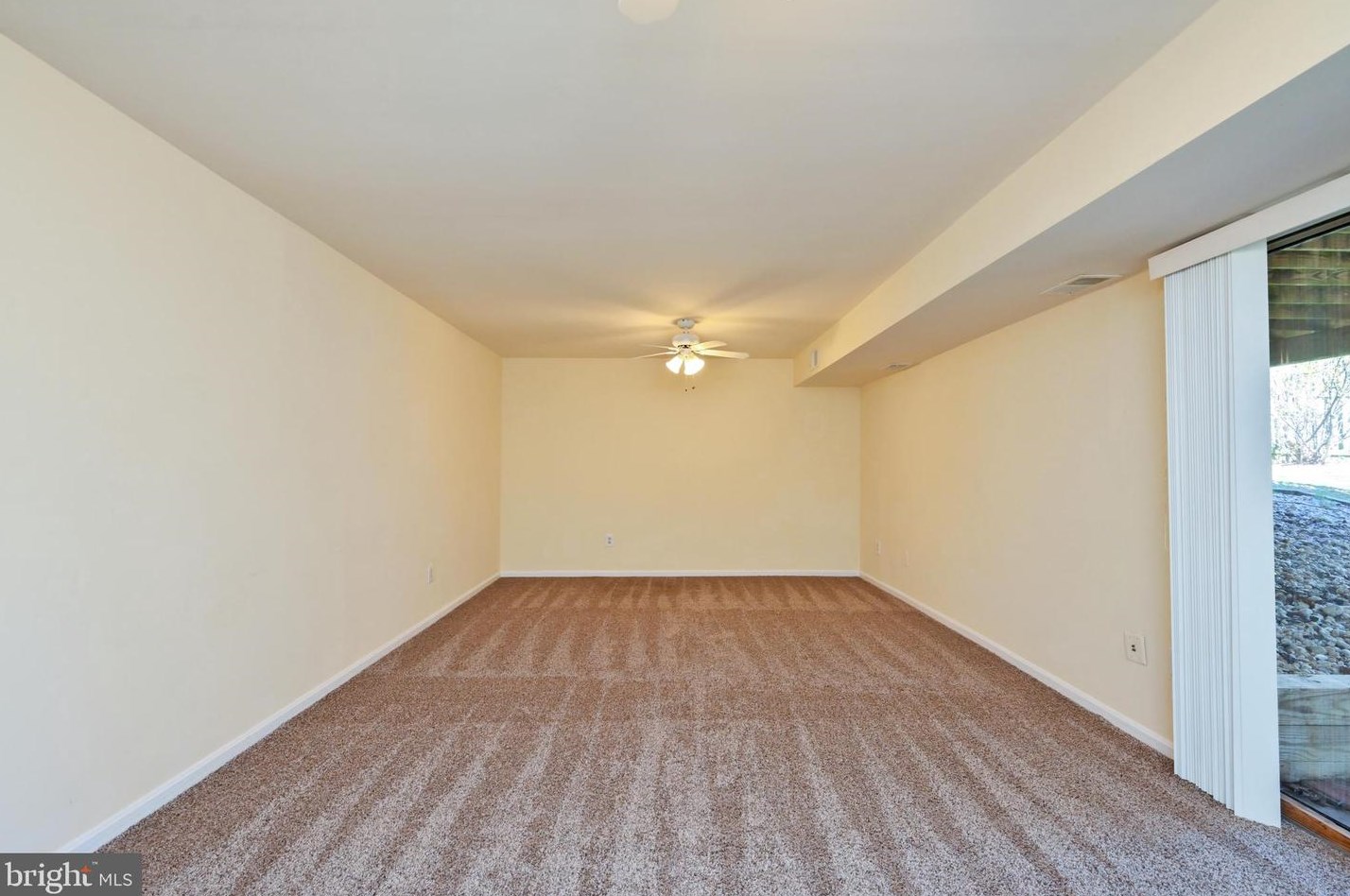 9212 Lake Braddock Dr, Springfield VA  22015-2029 exterior