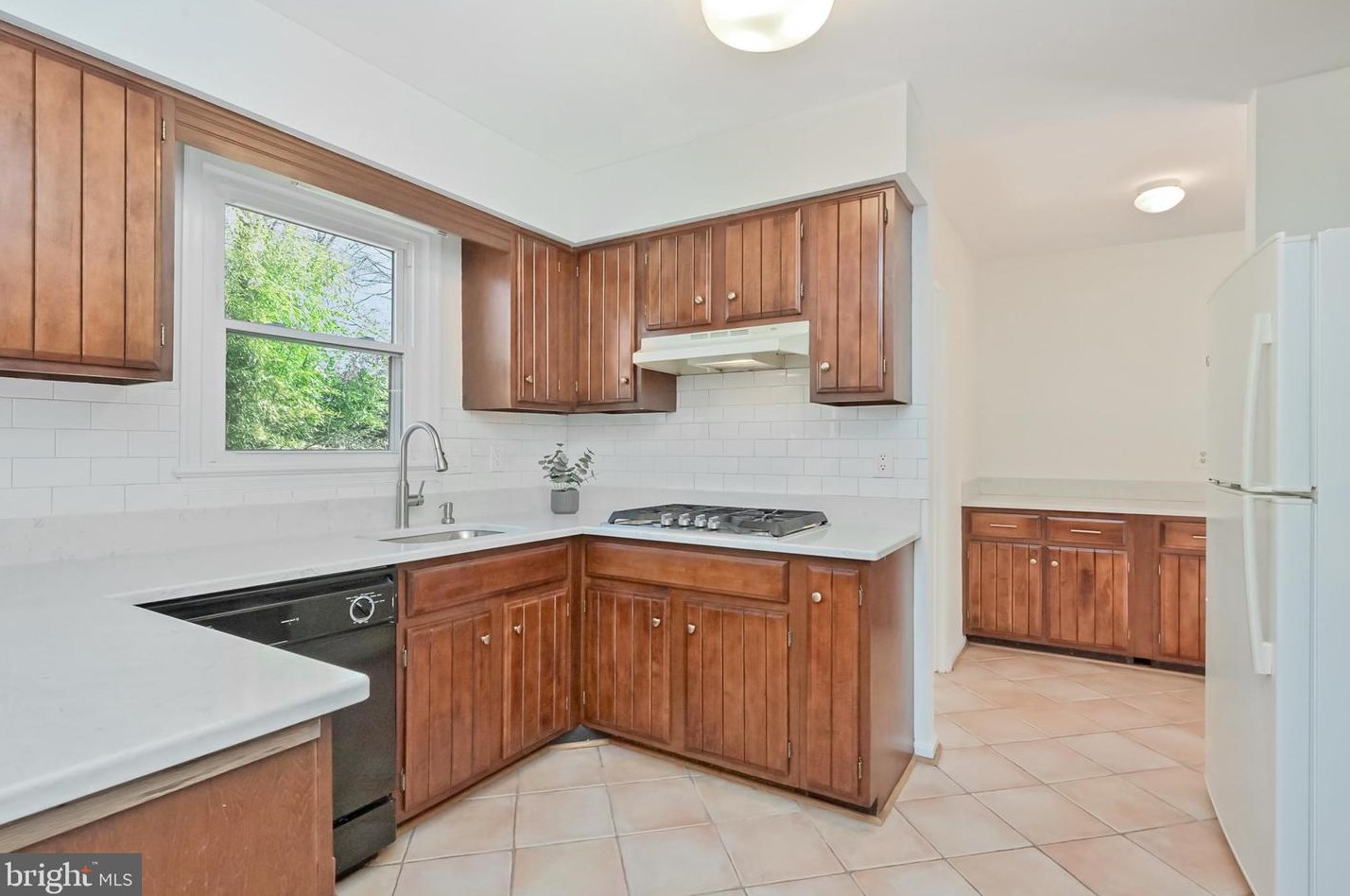 9212 Lake Braddock Dr, Springfield VA  22015-2029 exterior