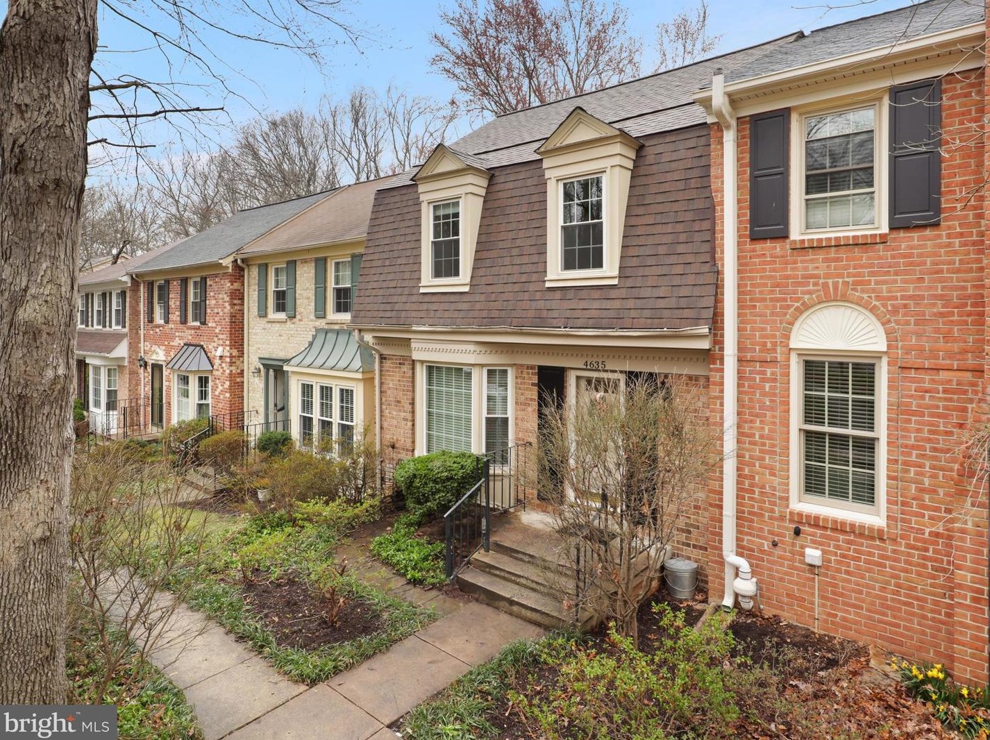 4635 Briar Patch Ct, Fairfax VA  22032-2121 exterior