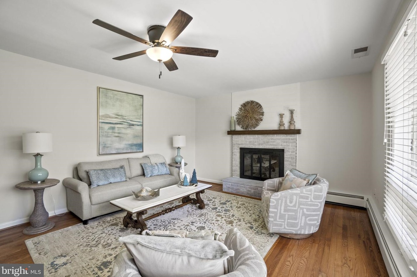 11719 Briggs Ct, Fairfax VA  22030-5703 exterior