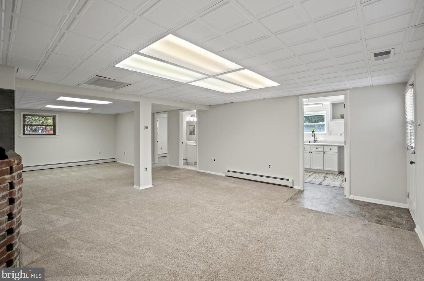 11719 Briggs Ct, Fairfax VA  22030-5703 exterior