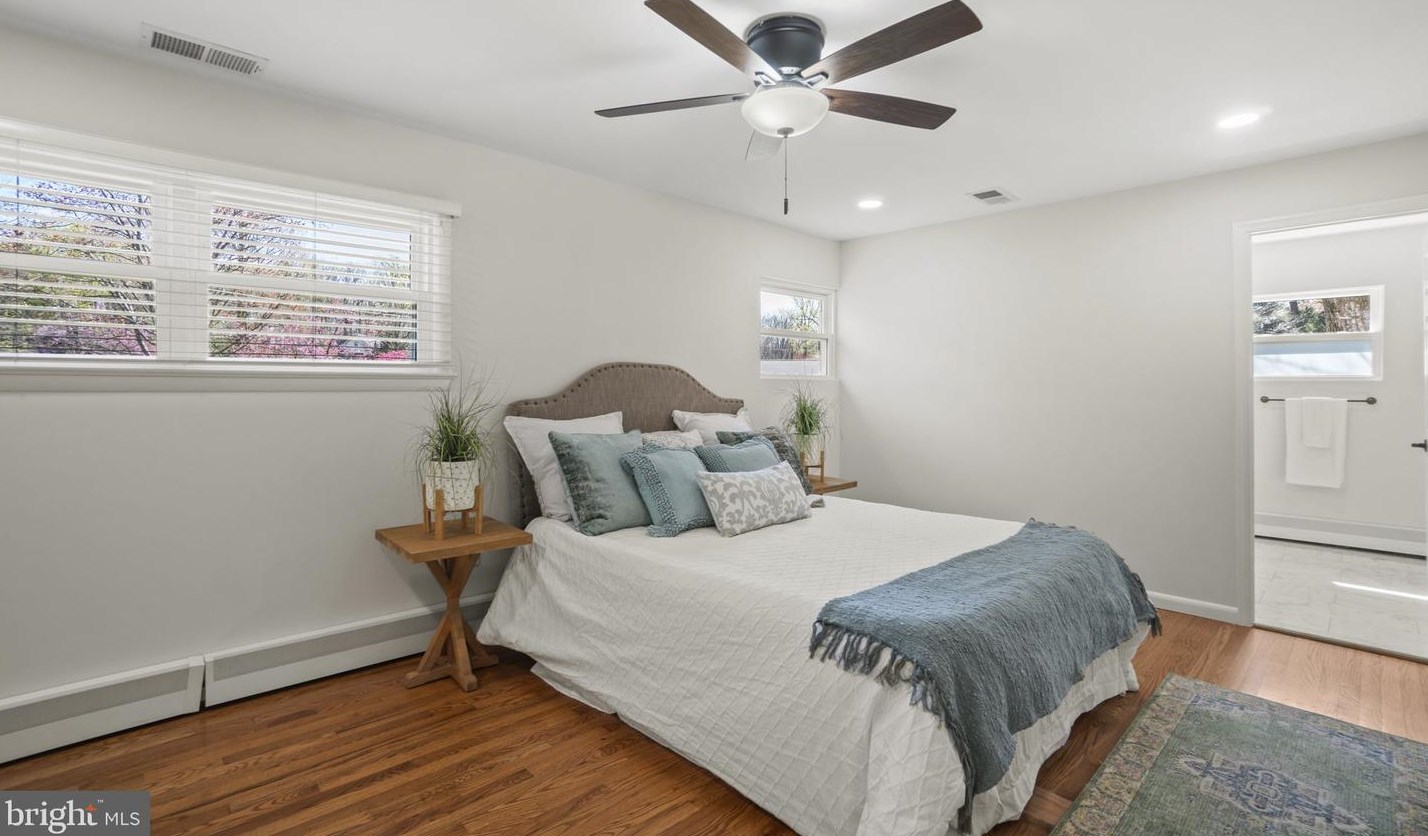 11719 Briggs Ct, Fairfax VA  22030-5703 exterior