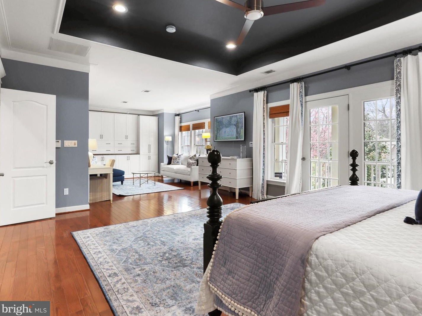 8895 Olive Mae Cir, Fairfax VA  22031-1479 exterior