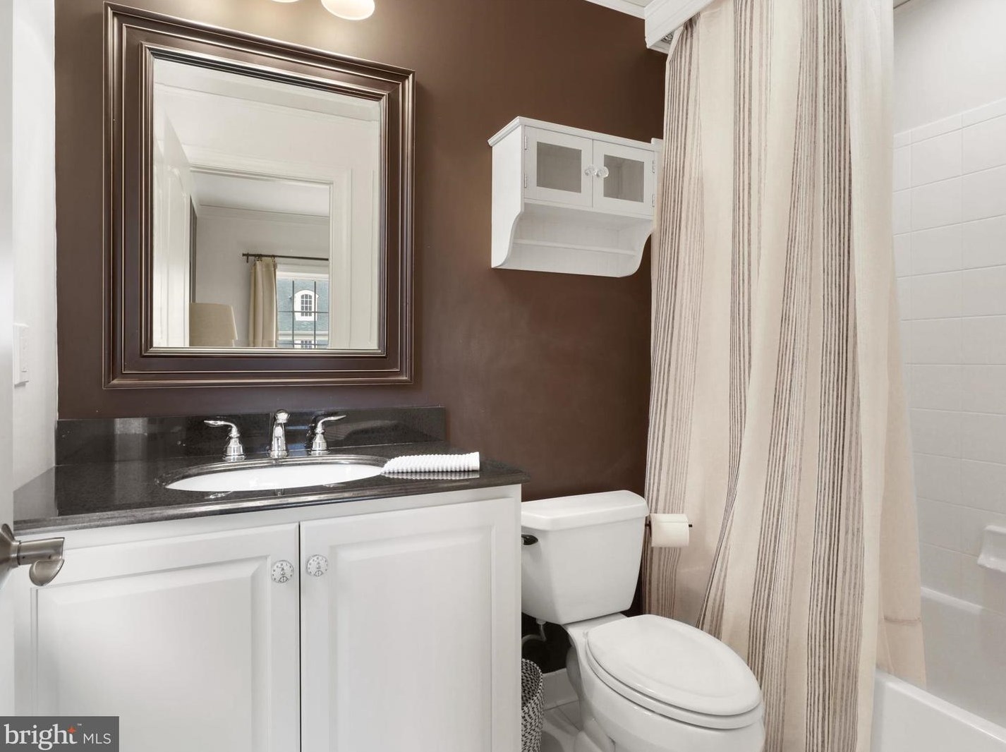 8895 Olive Mae Cir, Fairfax VA  22031-1479 exterior