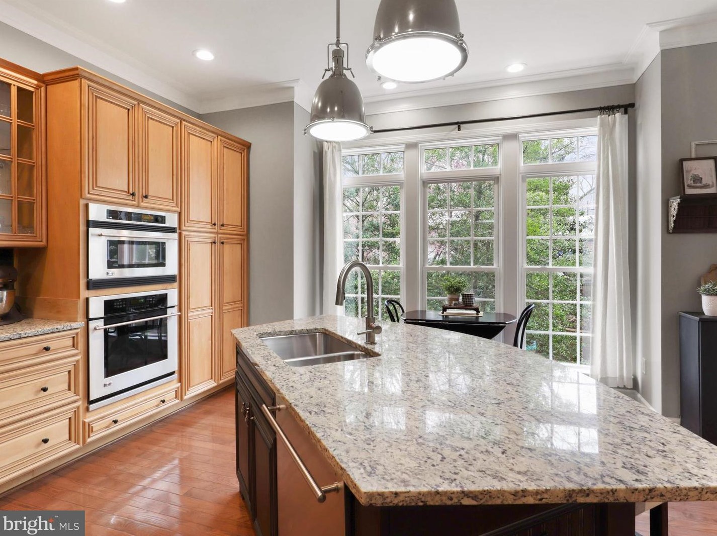 8895 Olive Mae Cir, Fairfax VA  22031-1479 exterior