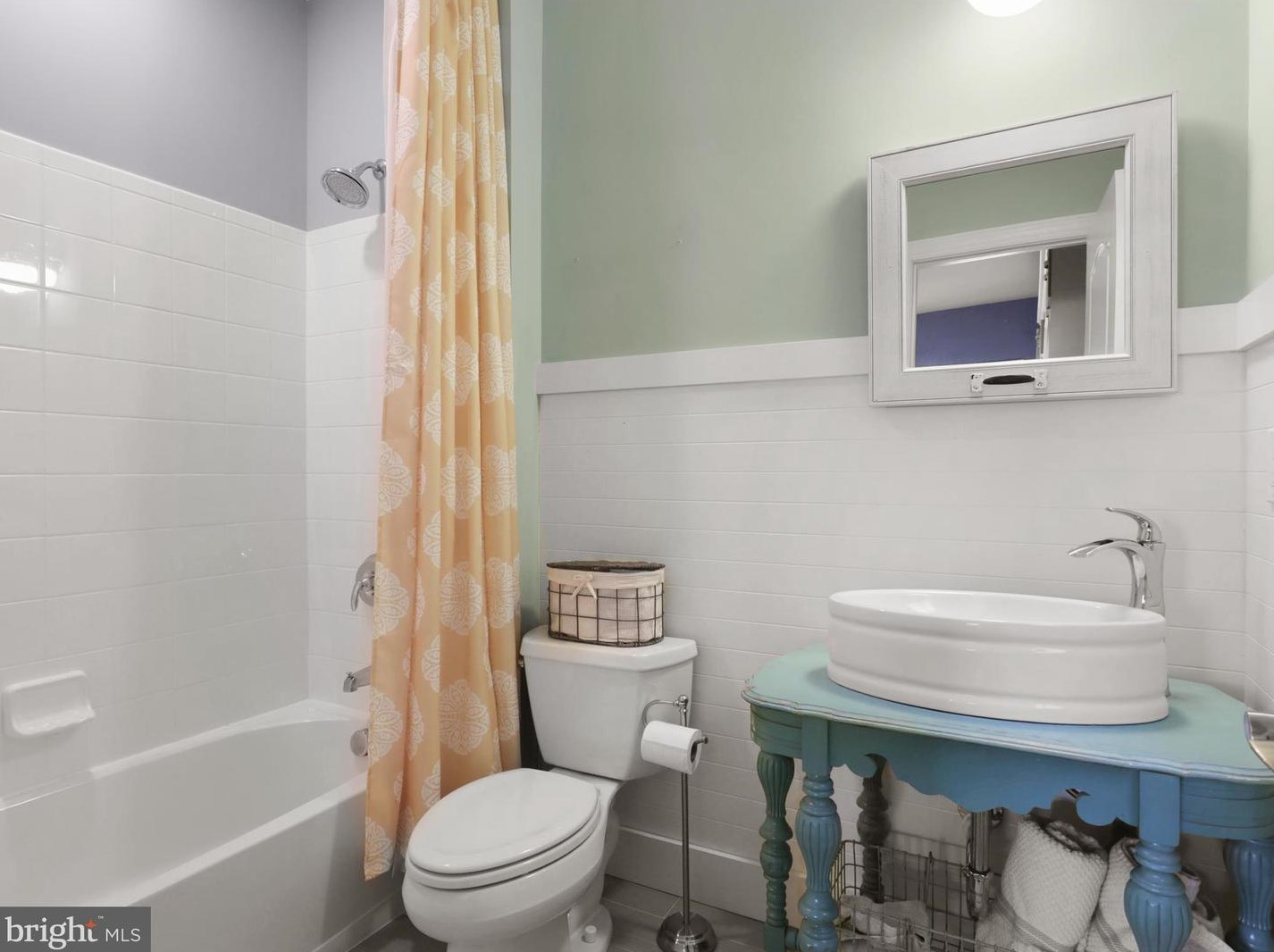 8895 Olive Mae Cir, Fairfax VA  22031-1479 exterior