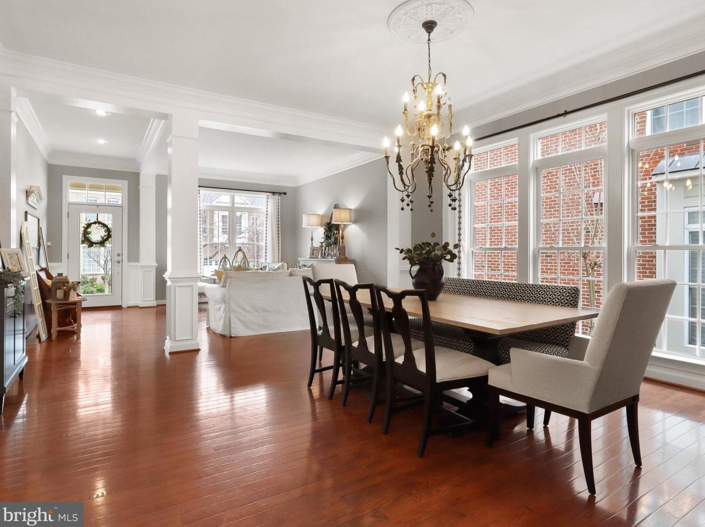 8895 Olive Mae Cir, Fairfax VA  22031-1479 exterior