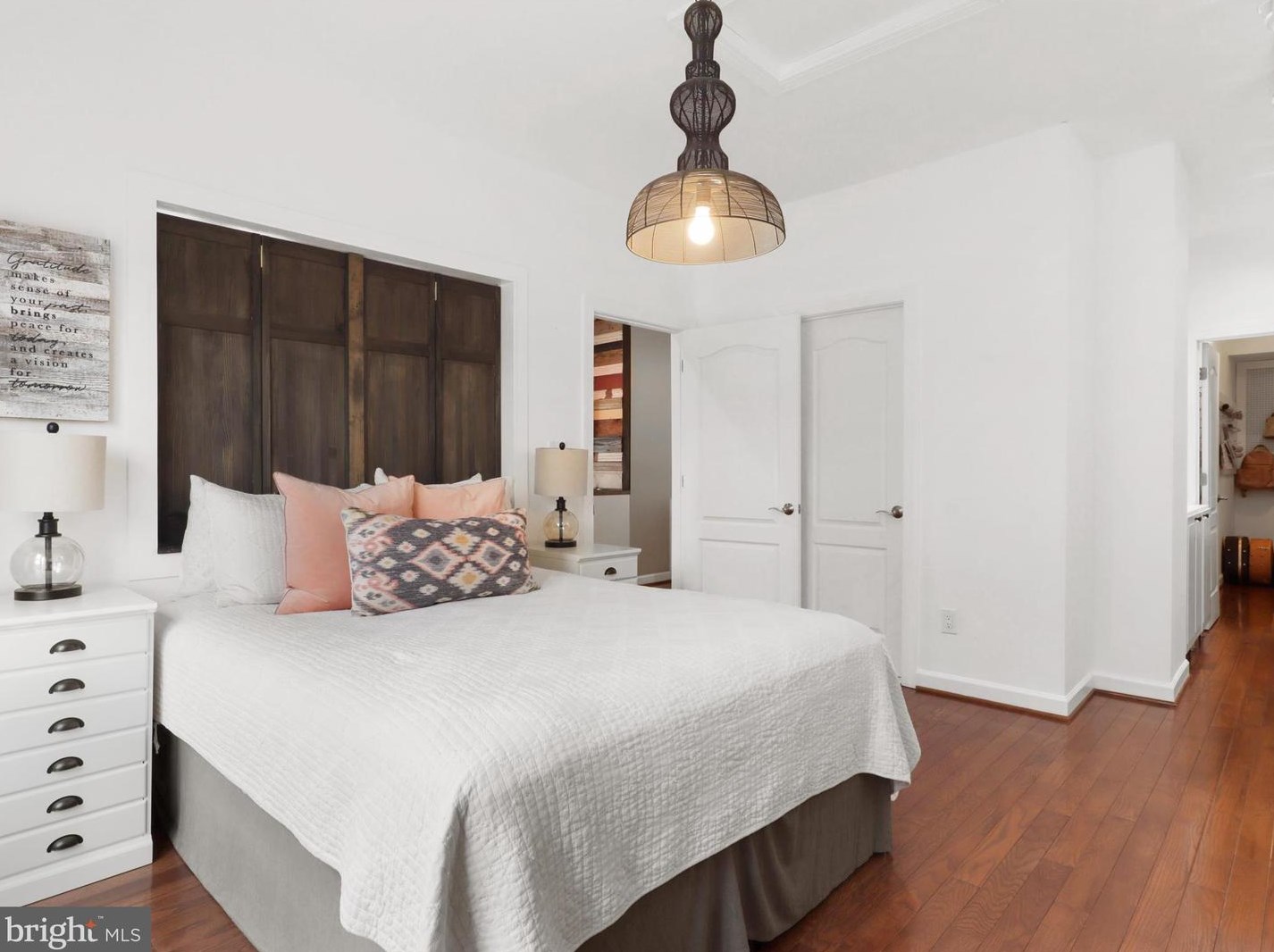 8895 Olive Mae Cir, Fairfax VA  22031-1479 exterior