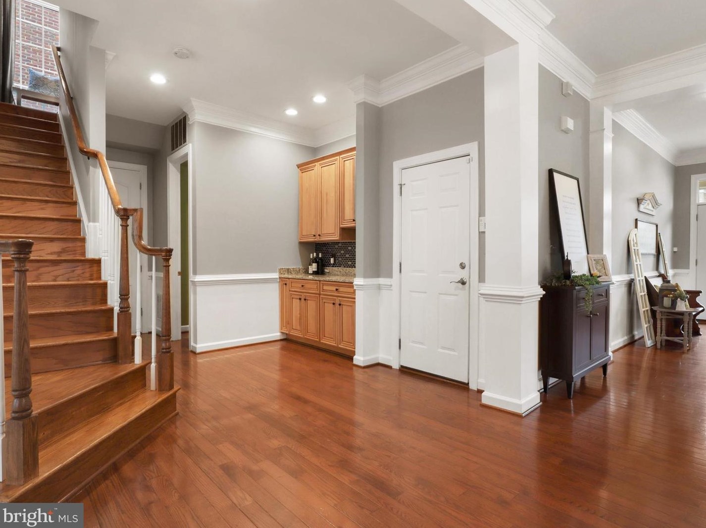 8895 Olive Mae Cir, Fairfax VA  22031-1479 exterior