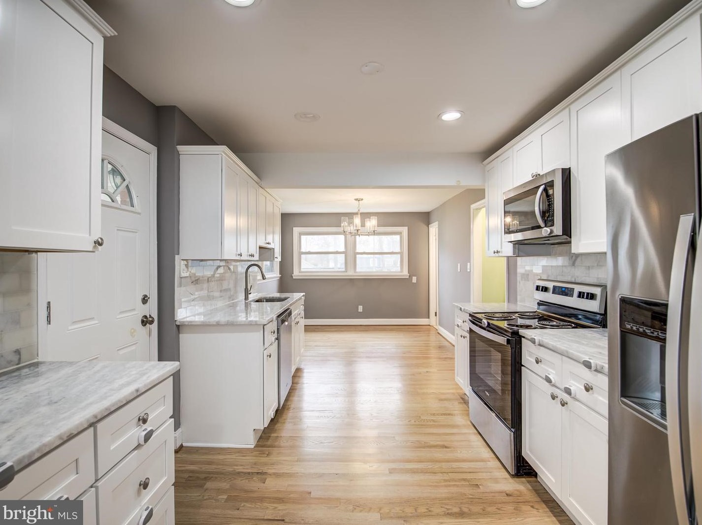 8007 Martha Washington St, Alexandria VA  22309-1350 exterior