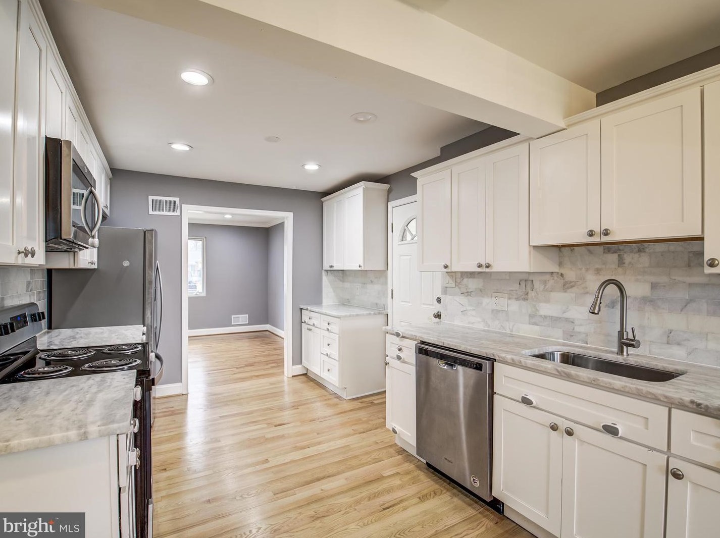 8007 Martha Washington St, Alexandria VA  22309-1350 exterior