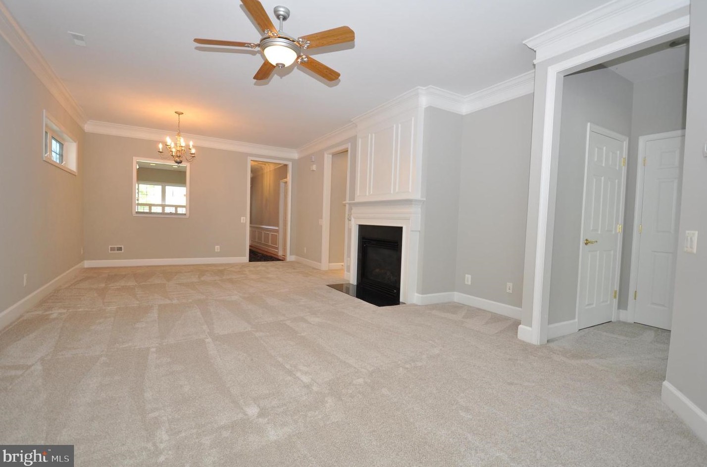 8911 Yellow Daisy Pl, Lorton VA  22079-5693 exterior