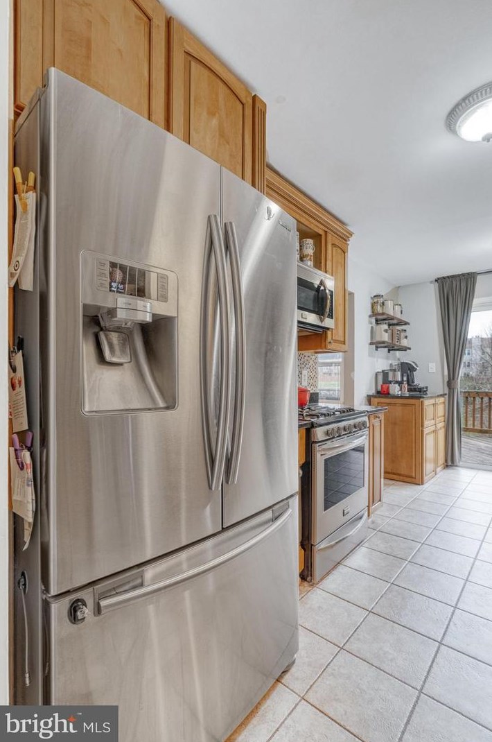 14577 Creek Branch Ct, Centreville VA  20120-1384 exterior