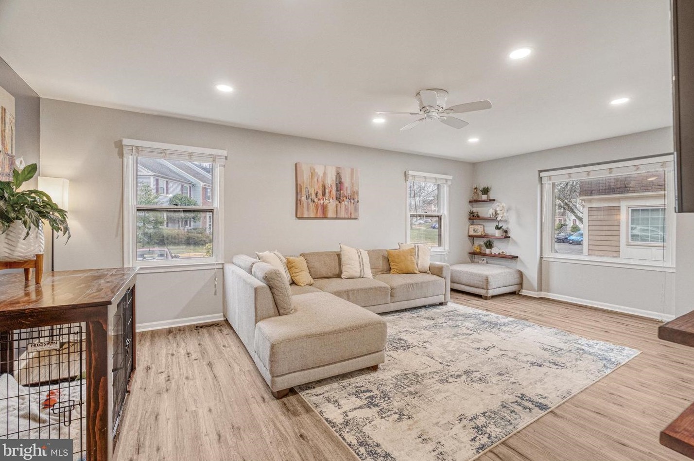 14577 Creek Branch Ct, Centreville VA  20120-1384 exterior