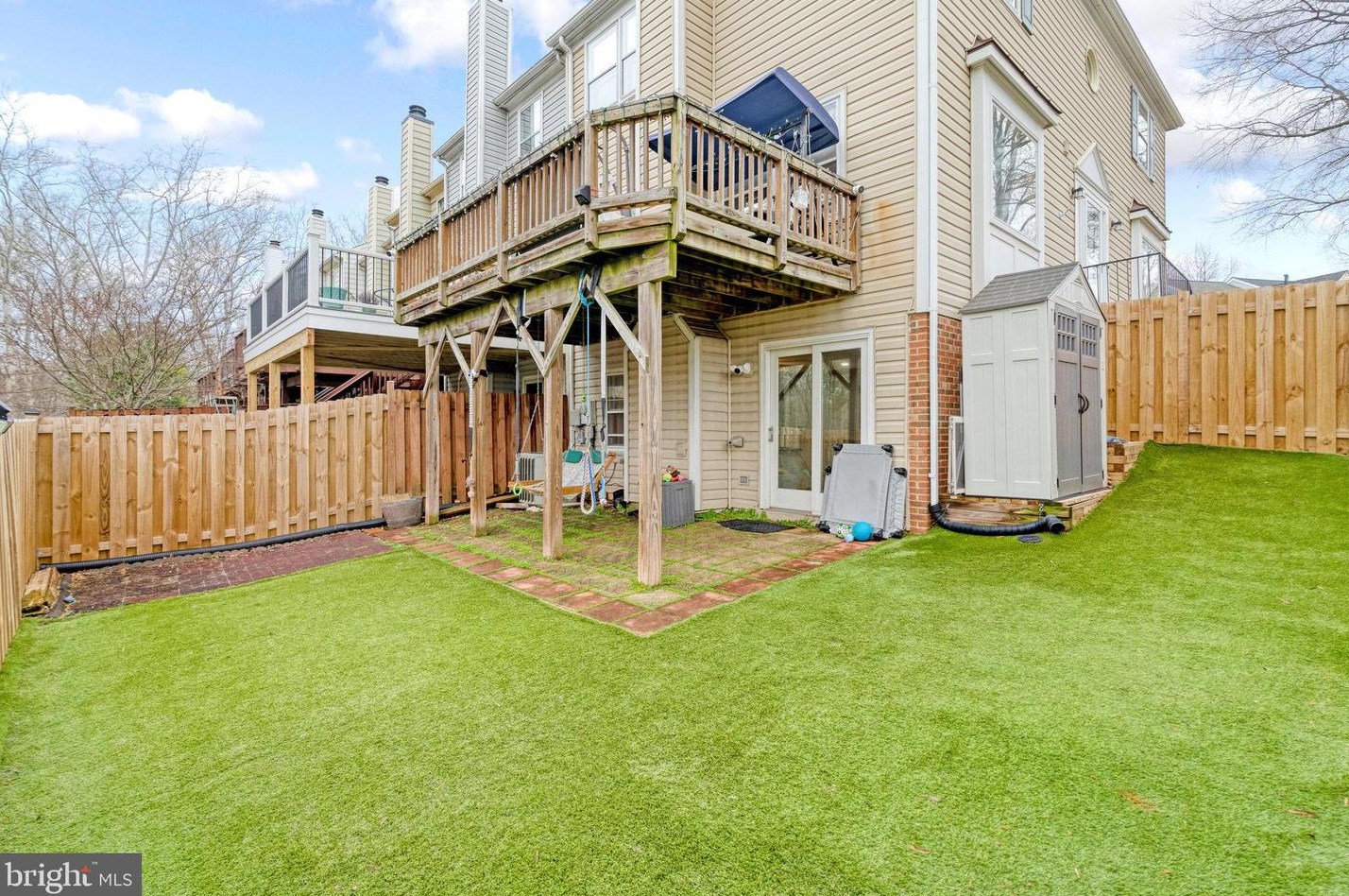 14577 Creek Branch Ct, Centreville VA  20120-1384 exterior