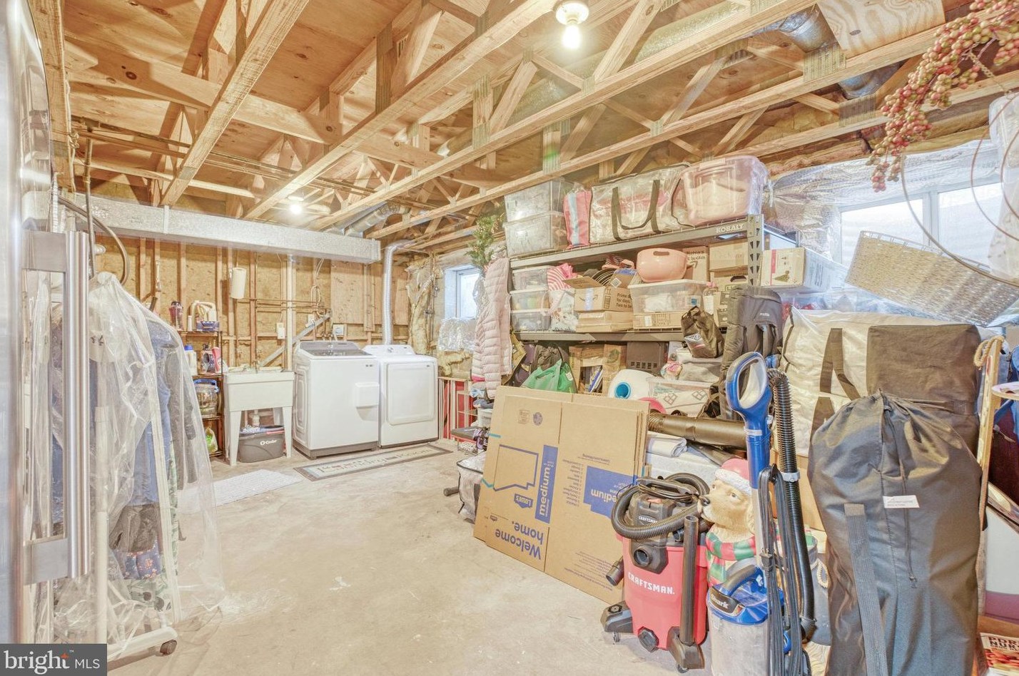 14577 Creek Branch Ct, Centreville VA  20120-1384 exterior