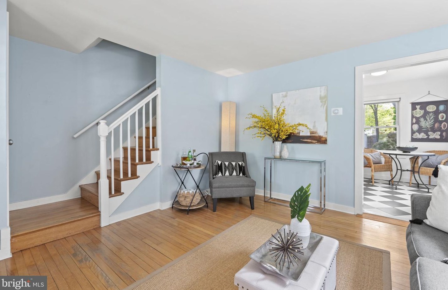 5847 Monticello Rd, Alexandria VA  22303-1301 exterior