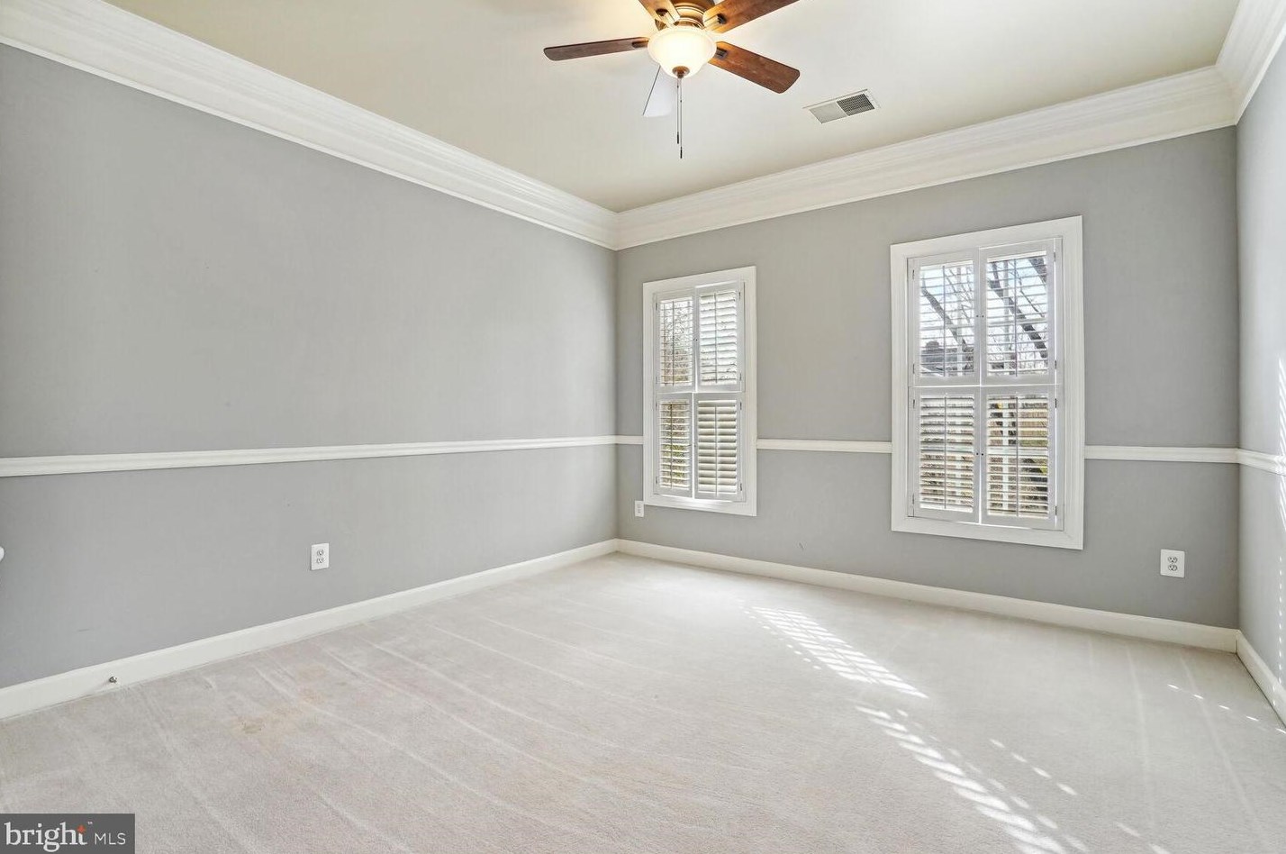 12812 Westbrook Dr, Fairfax VA  22030-8229 exterior