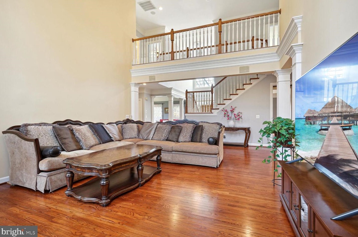 12812 Westbrook Dr, Fairfax VA  22030-8229 exterior