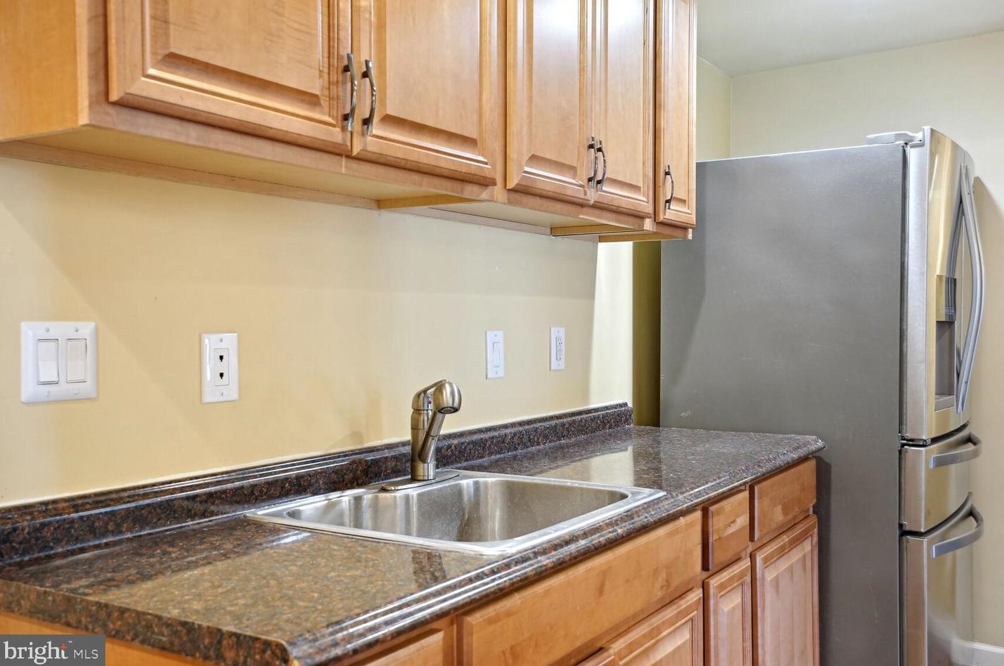 12812 Westbrook Dr, Fairfax VA  22030-8229 exterior