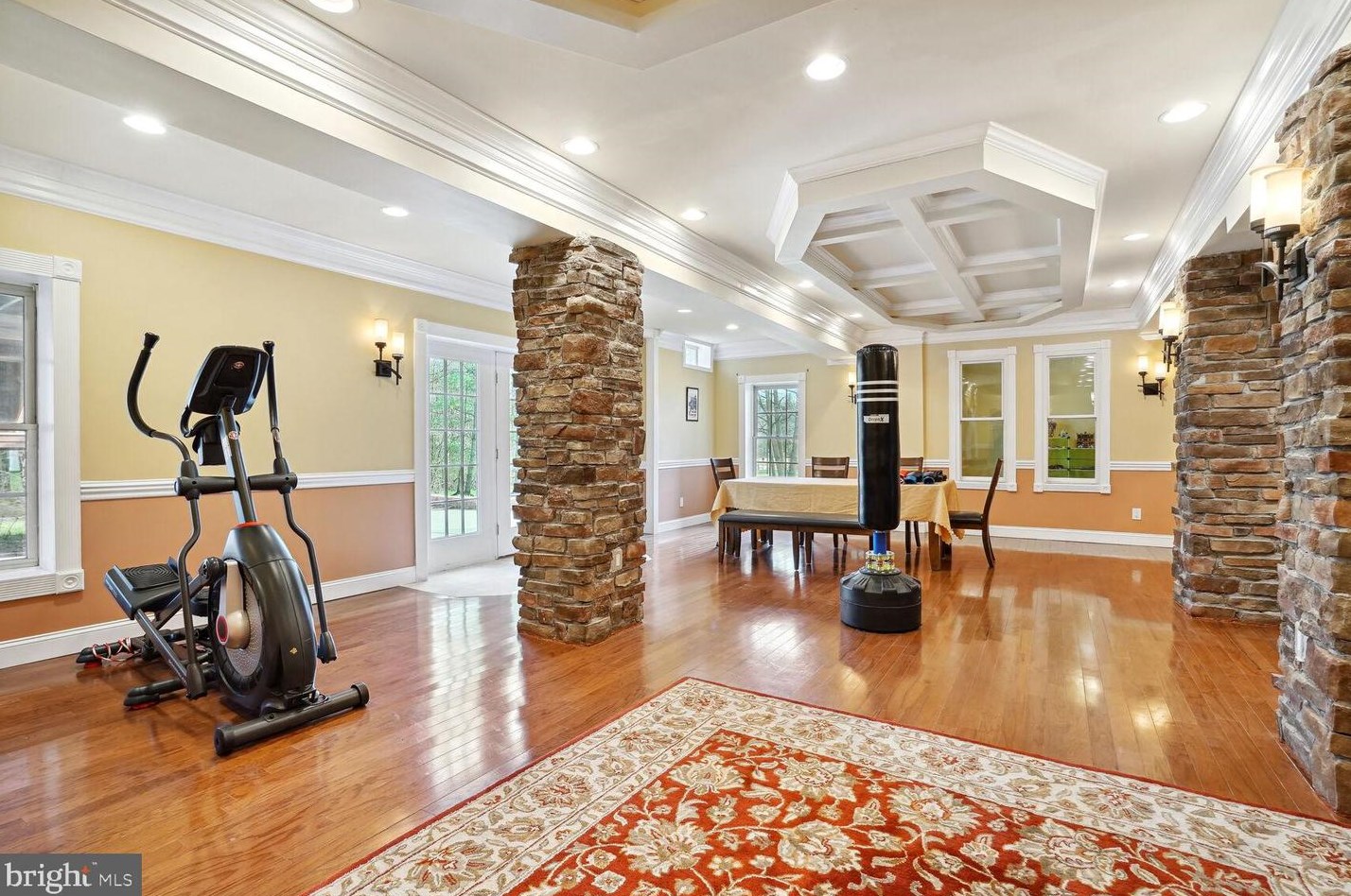 12812 Westbrook Dr, Fairfax VA  22030-8229 exterior