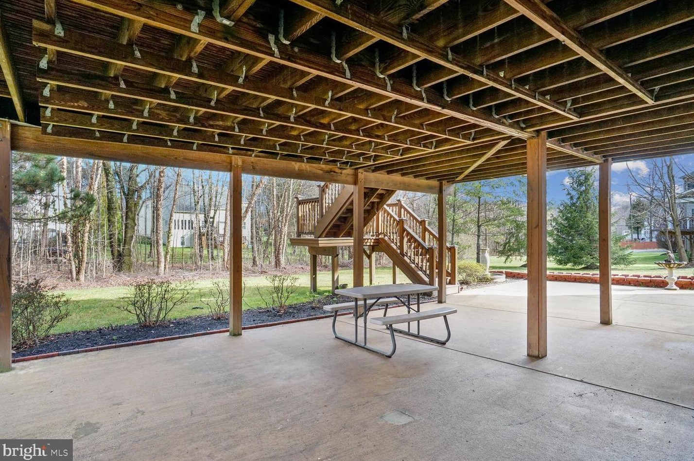 12812 Westbrook Dr, Fairfax VA  22030-8229 exterior